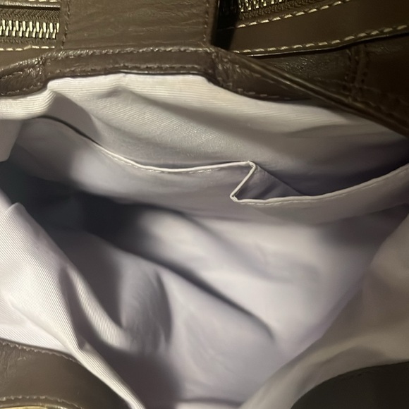 Coach Lynn Soho Brown Sholder Bag - Picture 8 of 11